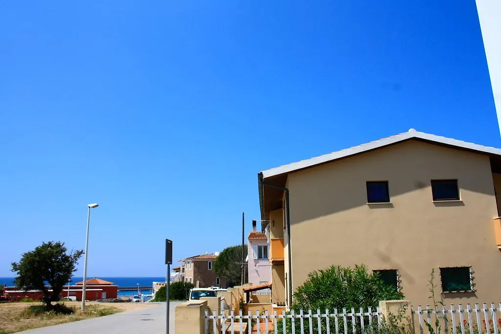A.I.R. Isola Rossa Borgo Di Mare Aparthotel