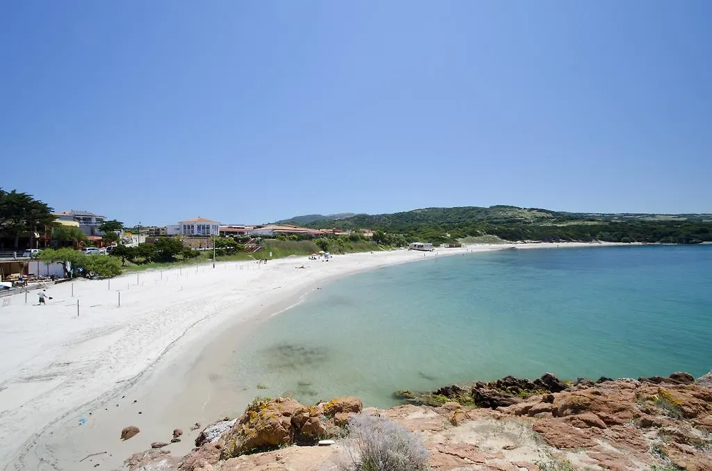 Aparthotel A.I.R. Isola Rossa Borgo Di Mare