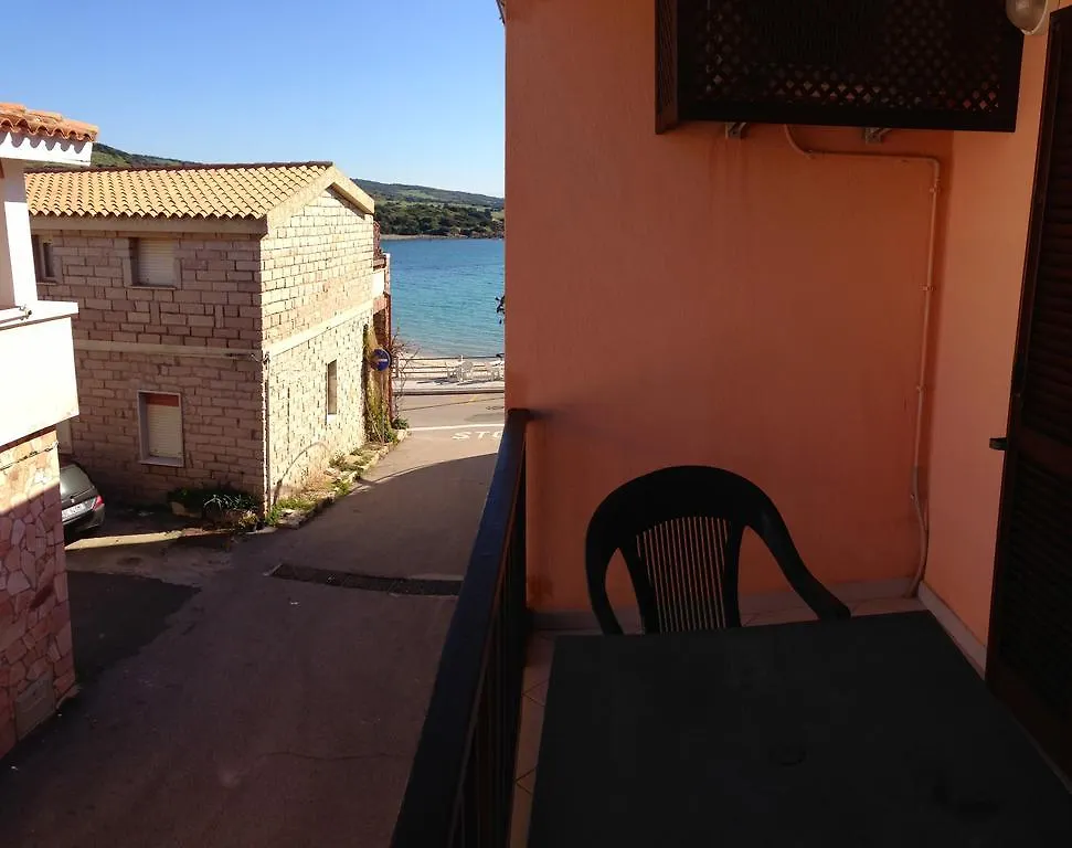 Aparthotel A.I.R. Isola Rossa Borgo Di Mare