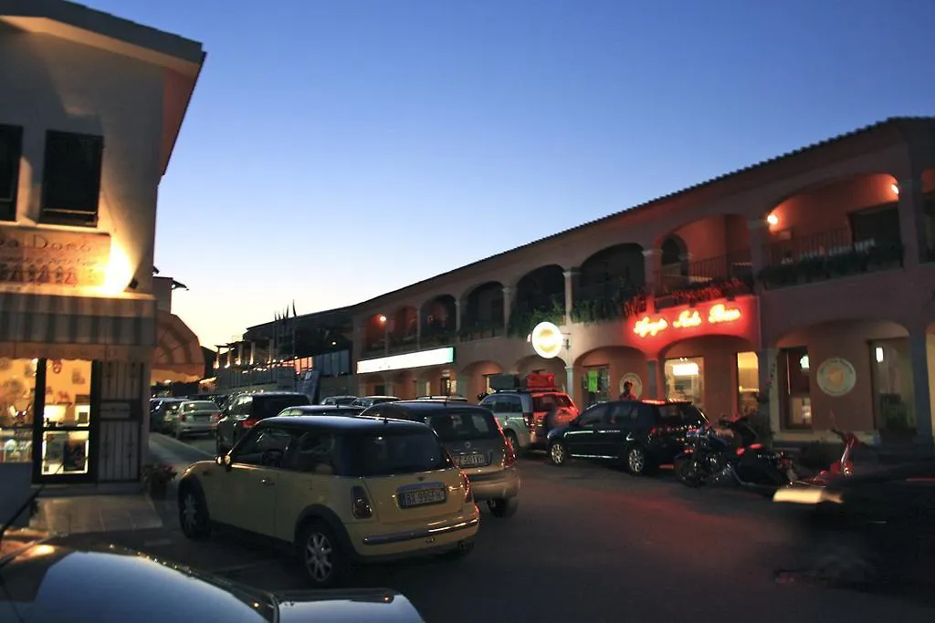Aparthotel A.I.R. Isola Rossa Borgo Di Mare