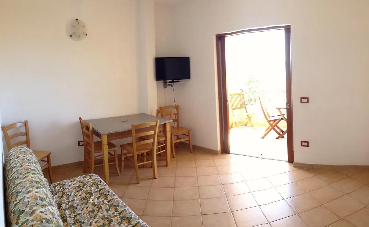 Aparthotel A.I.R. Isola Rossa Borgo Di Mare