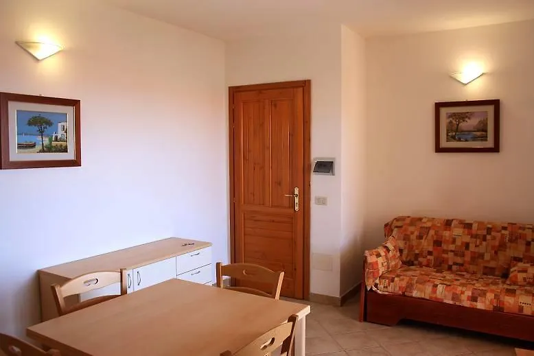 Aparthotel A.I.R. Isola Rossa Borgo Di Mare