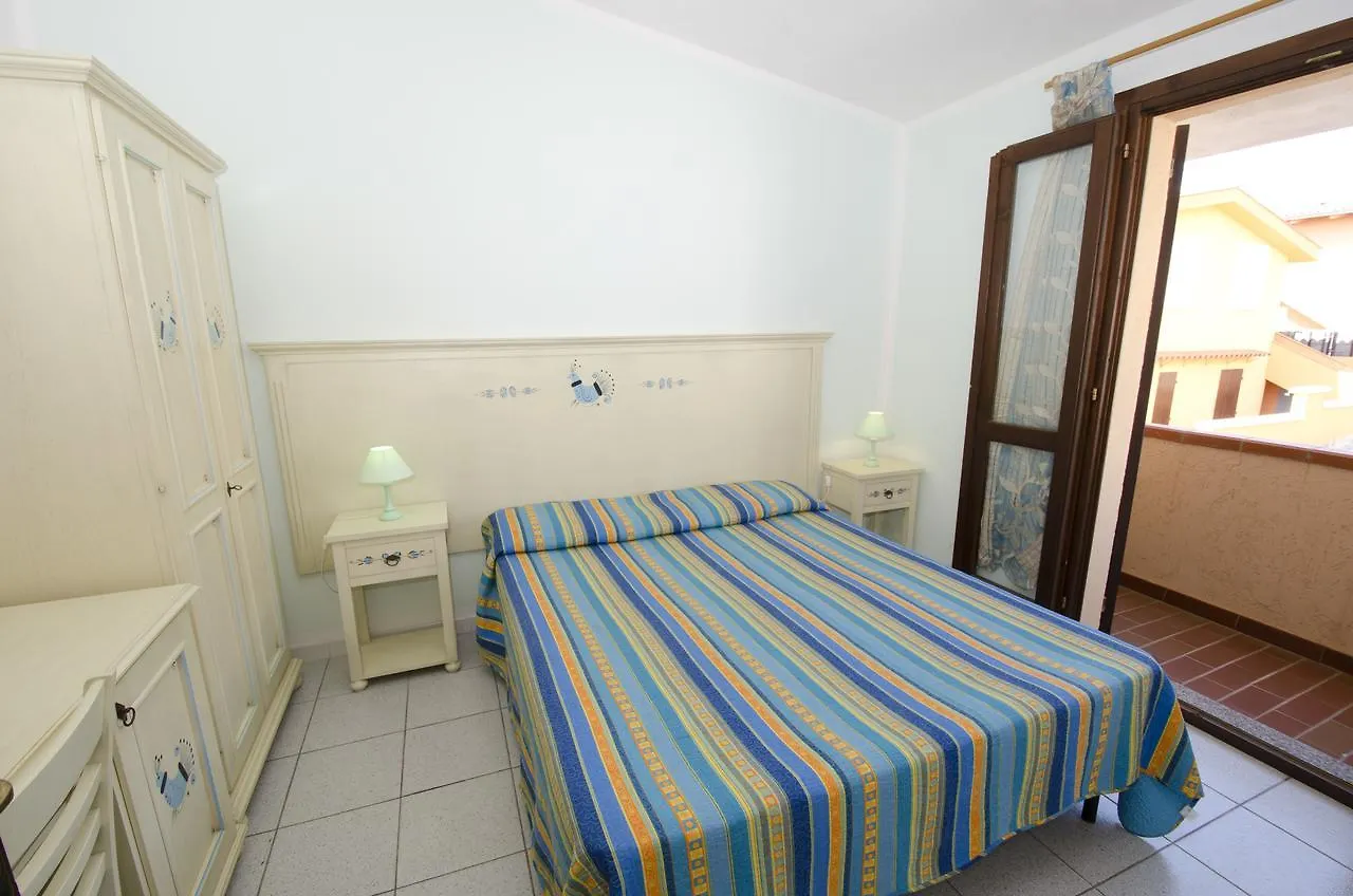 Aparthotel A.I.R. Isola Rossa Borgo Di Mare