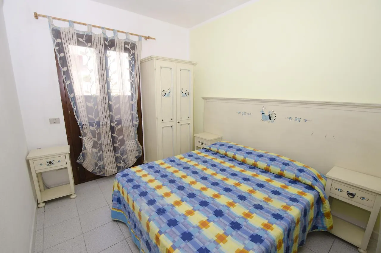 Aparthotel A.I.R. Isola Rossa Borgo Di Mare