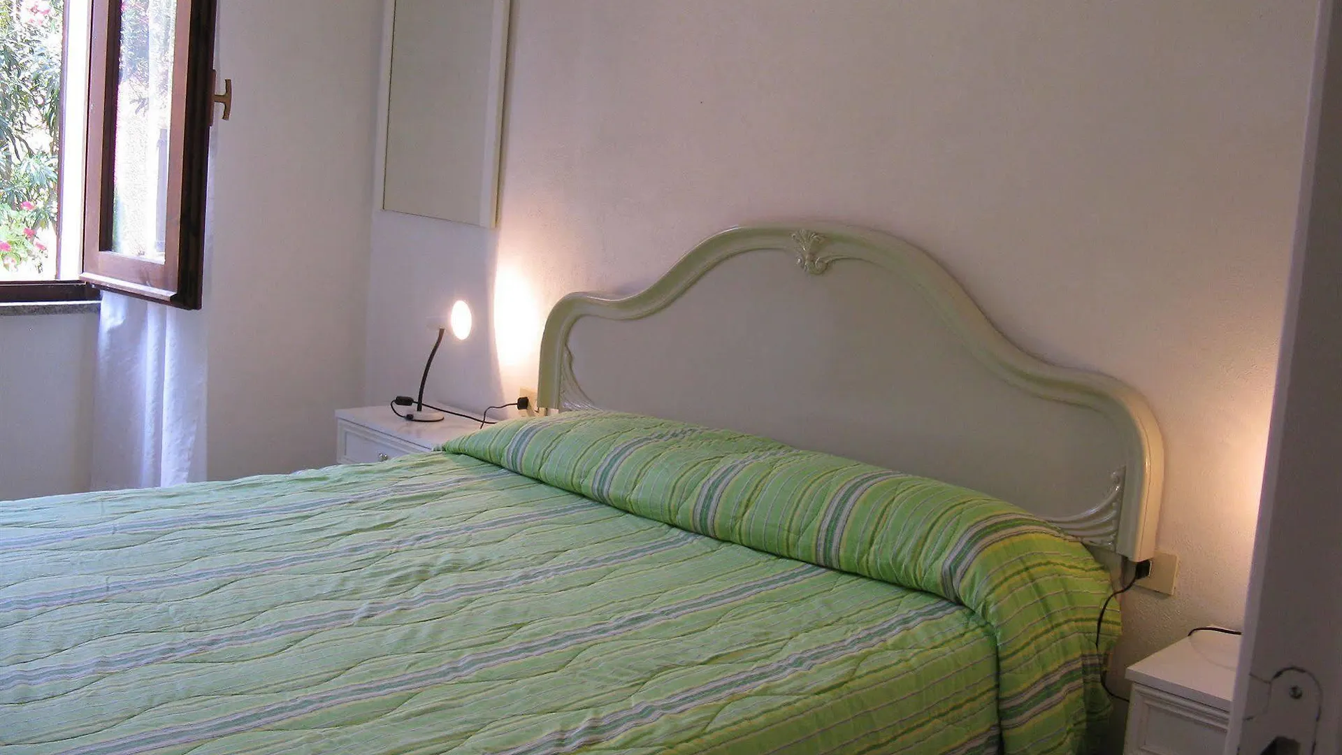A.I.R. Isola Rossa Borgo Di Mare Aparthotel 2*, Isola Rossa (Sassari) Italien