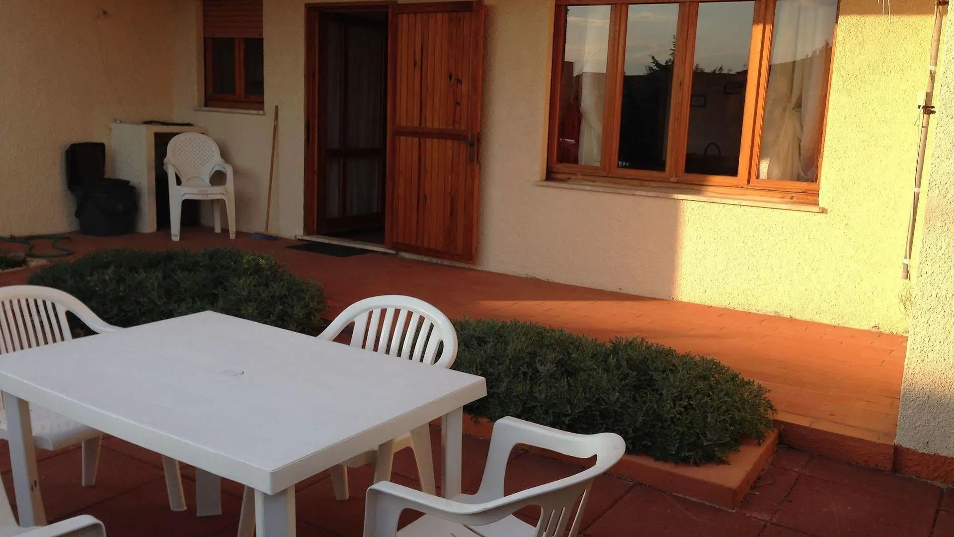 A.I.R. Isola Rossa Borgo Di Mare Aparthotel Isola Rossa (Sassari)